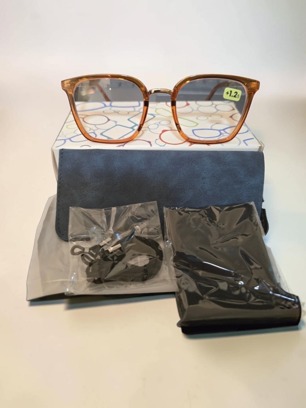 NEW +1.25 Reading Glasses Amber Brown Pearl Detail Readers w/ Case & Accessories